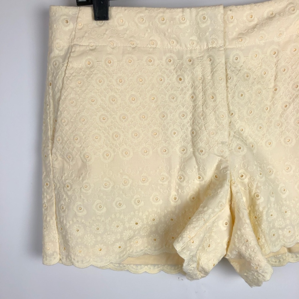 LOFT Shorts Eyelet Butter Yellow Scalloped Hem - Picture 2 of 7
